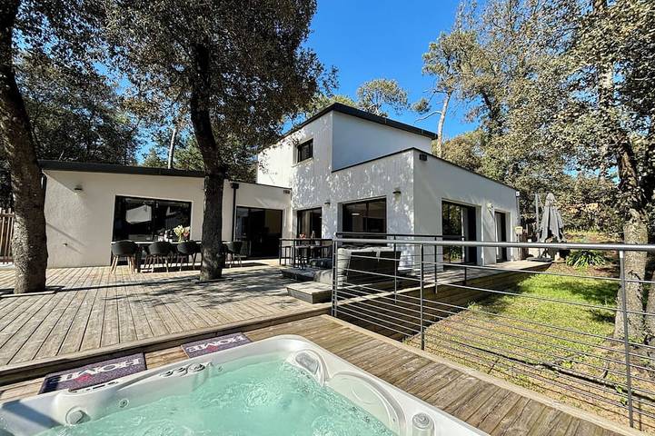 Villa pour 8 personnes, avec jacuzzi et jardin, animaux acceptés à Bretignolles-sur-Mer