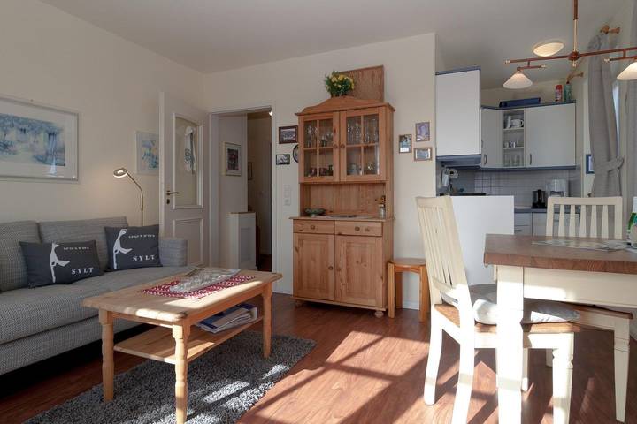 Ganze Wohnung, Die Wohnung ist für 2 + 2 Personen (2 Erwachsene und 2 Kinder)... in Nordfriesische Inseln (Schleswig-Holstein) (Schleswig-Holstein), Hörnum