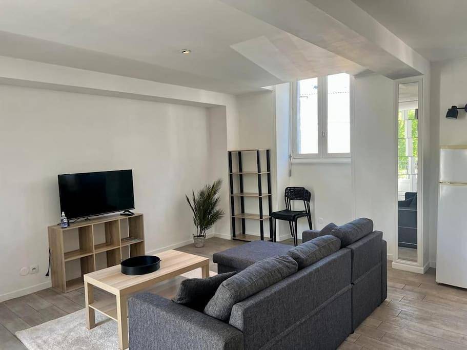 Appartement entier, Apartment in Poitiers, Vienne (France)