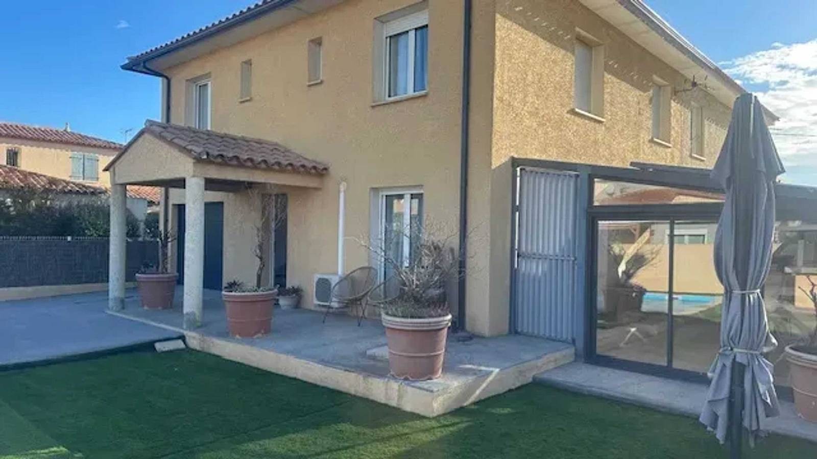 Amplia Villa en Claira con Piscina Privada in Claira, Côte d'Améthyste