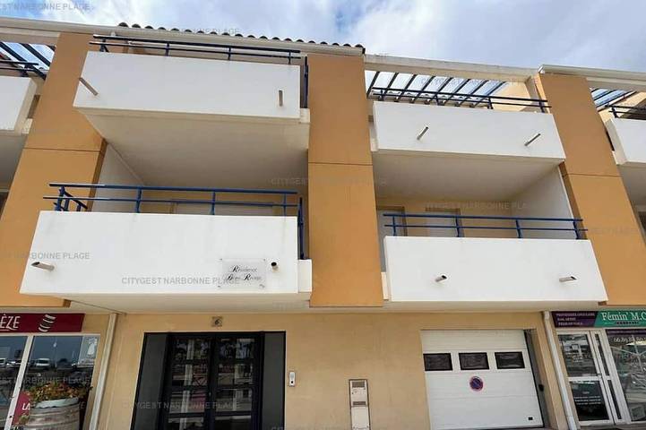 Gîte pour 4 personnes, avec Terrasse dans Office De Tourisme Saint Pierre La Mer - 2