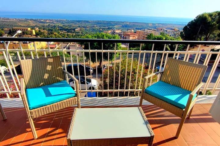 Holiday apartment for 5 people, with balcony - 1