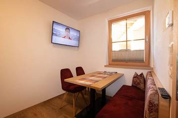 Hütte für 2 Personen in Fügen, Ski-Optimal Hochzillertal, Bild 2