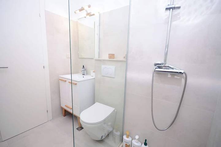 Gîte pour 5 personnes, avec jacuzzi, animaux acceptés à Kotor - 4