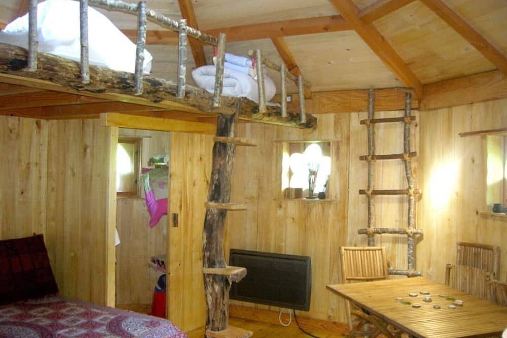 - Cabane Amour- Cabane de 2 à 4 voyageurs + spa privatif + piscine en saison in Brassac, Quercy