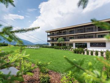 Ferienwohnung für 6 Personen, mit Ausblick und Terrasse sowie Garten in Bruneck