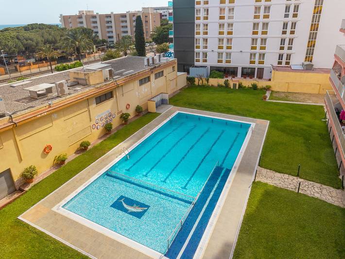 Ferienwohnung für 4 Personen, mit Balkon und Garten in Malgrat de Mar