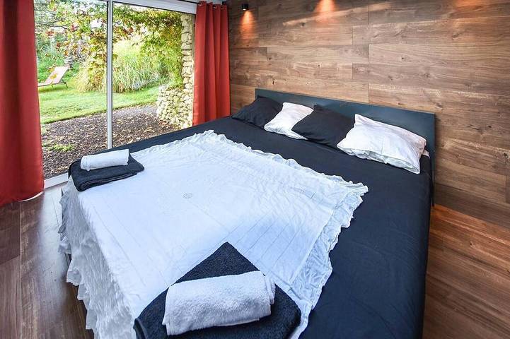 Location de vacances pour 6 personnes, avec jardin à Jonquières - 2