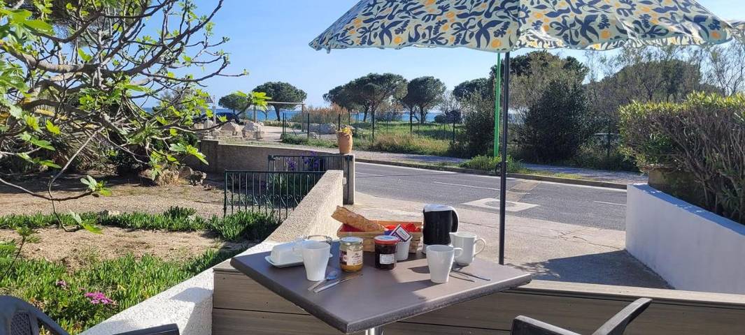 Casa de vacaciones para 4 personas, con vistas al lago además de vistas y terraza - 1