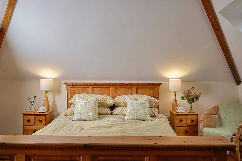 Enjoy tranquil Devon but near coast and pubs. in Hartland, Hartland Devon Heritage Coast