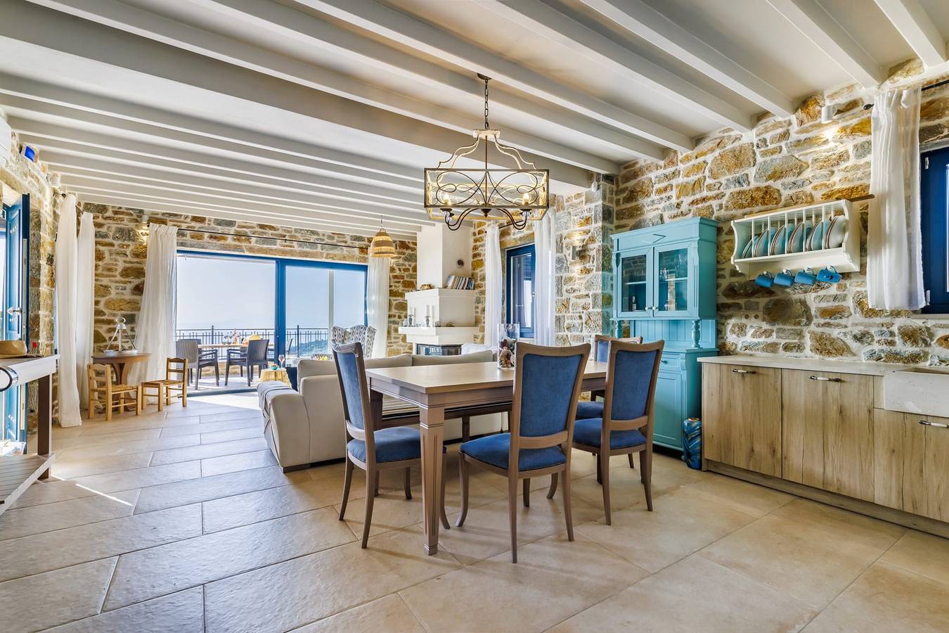 Villa Serelionis, Divine Sea Views, Private Pool, Spacious Furnished Terrace, Skopelos in Sporades