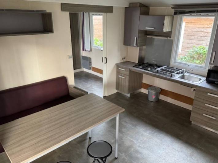 Mobil home pour 4 personnes, avec piscine et terrasse à Petit-Palais-et-Cornemps