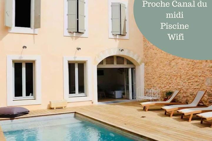 Location de vacances pour 12 personnes, avec Terrasse à Quarante