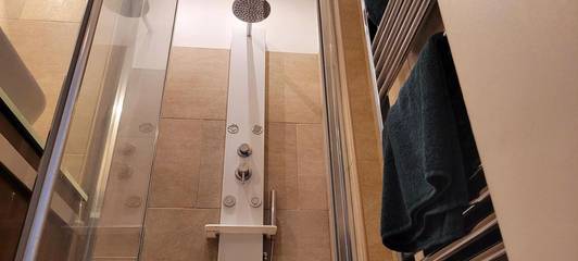 Gîte pour 4 personnes, avec jardin dans Persan