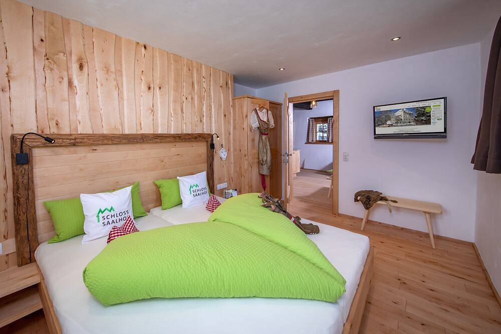 Stilvoll renoviertes Moarhaus Chalet mit eigener Sauna in Maishofen, Pinzgau