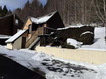 Maison de campagne pour 6 personnes, avec jardin à Laveissière