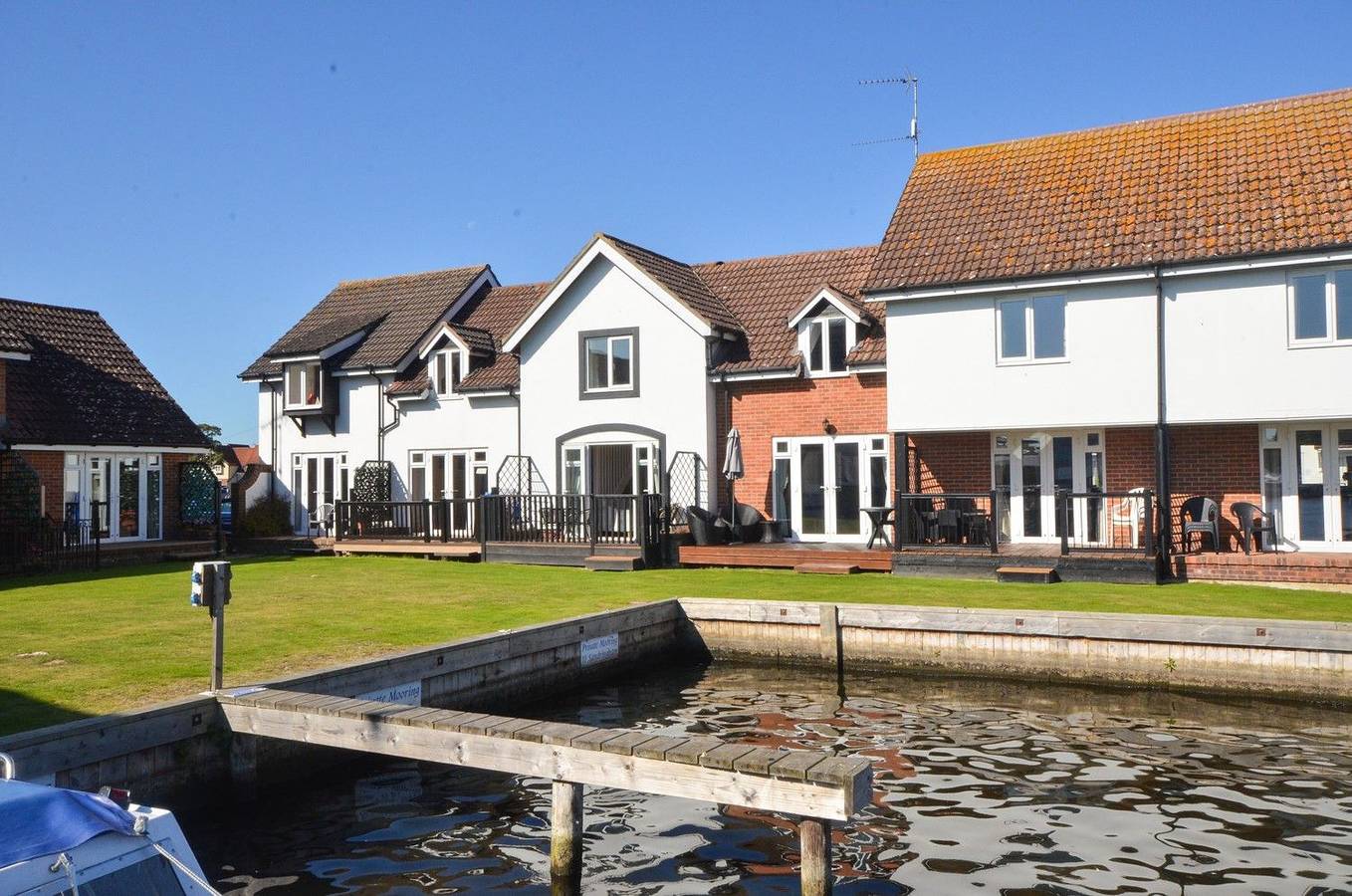 Holkham Cottage in Wroxham, The Broads