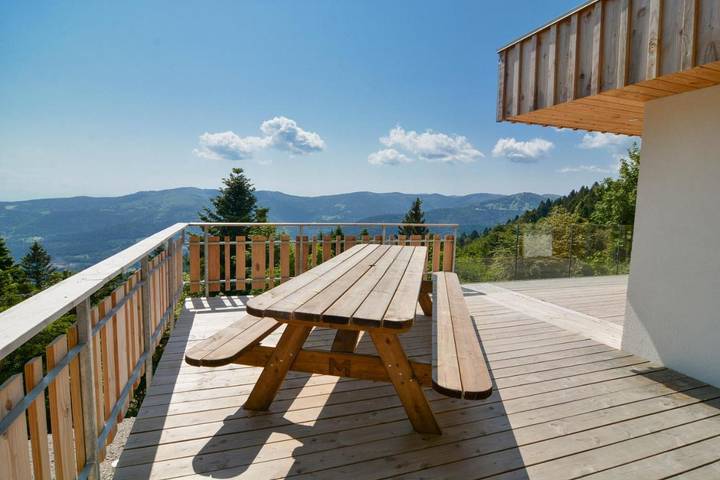 Maison de vacances pour 12 personnes, avec Jacuzzi et Terrasse ainsi que Jardin et Sauna à Metzeral
