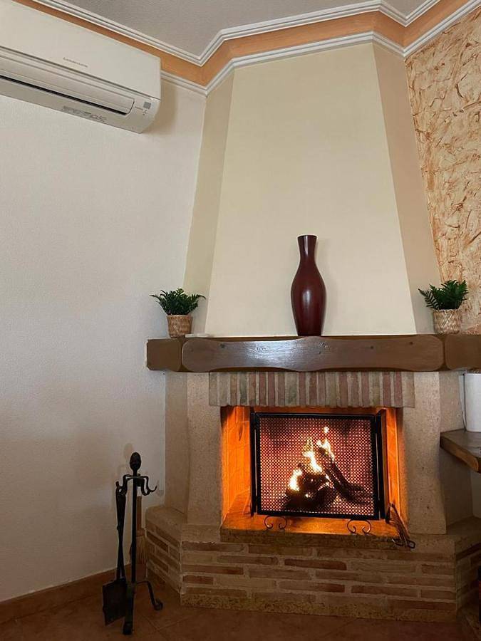 Casa rural para 6 personas, con Balcón y Jacuzzi además de Terraza y Jardín en Jacarilla - 3