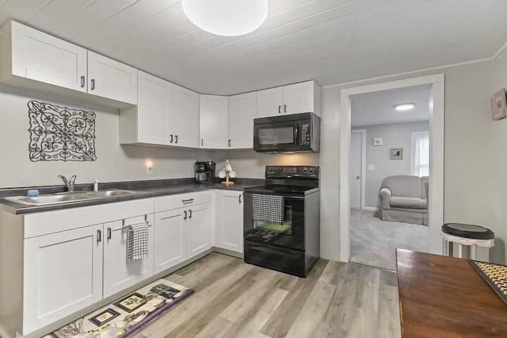 Tiny House Jewel in Brockport! in Ontariosee