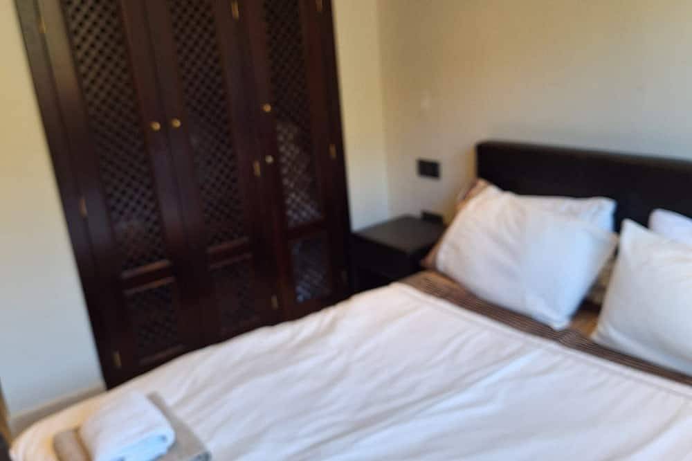 Apartamento entero, El Soto de Marbella P17 Phase 2b First Floor, Free On-Site Facilities. in Ojén, Sierra de las Nieves