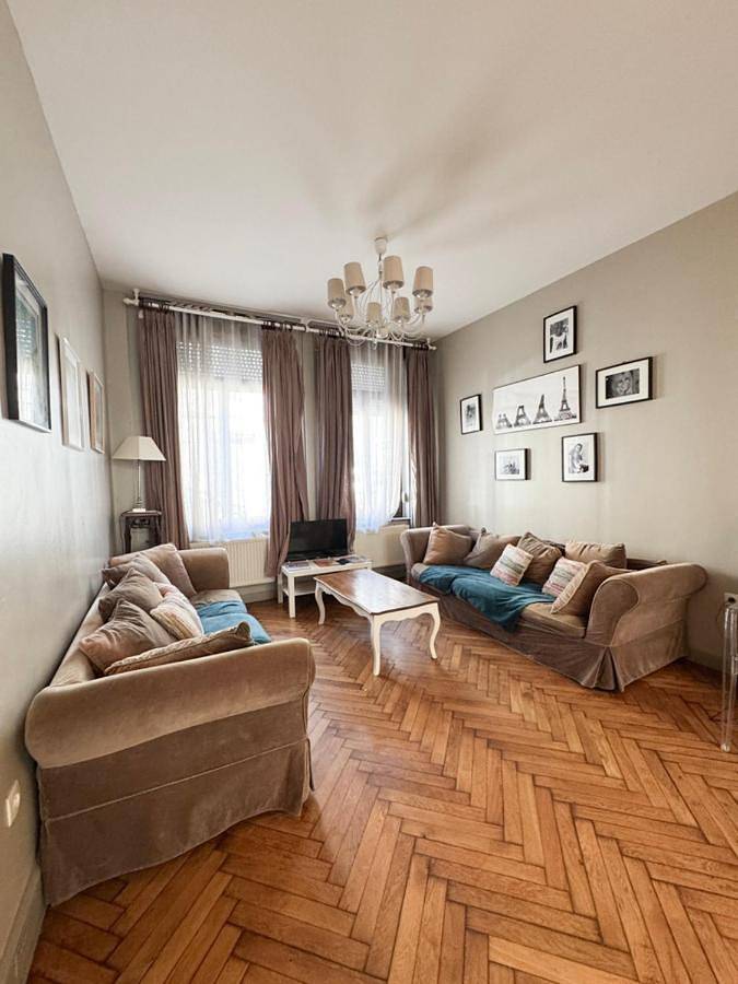 Location de vacances pour 10 personnes, avec terrasse, animaux acceptés à Roubaix - 4