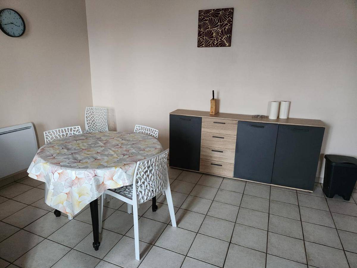 Appartement entier, Appartement complet 2 personnes in Beaulieu-sur-Loire, Région de Montargis