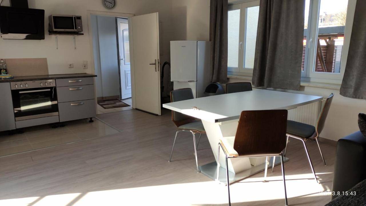 Appartement entier, Monteurunterkunft an der Schweizer Grenze in Gottmadingen, Hegau