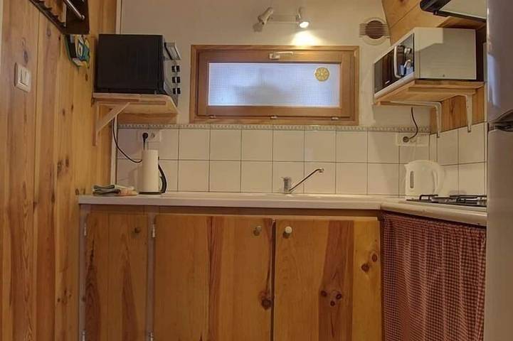 Gîte pour 4 personnes, avec jardin à Chazey-sur-Ain - 2