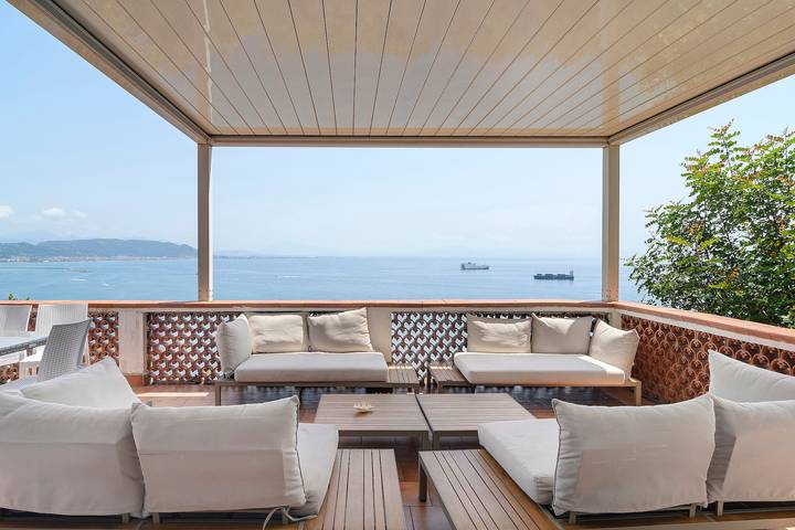 Location de vacances pour 10 personnes, avec Balcon ainsi que Jacuzzi et Jardin à Vietri sul Mare - 3