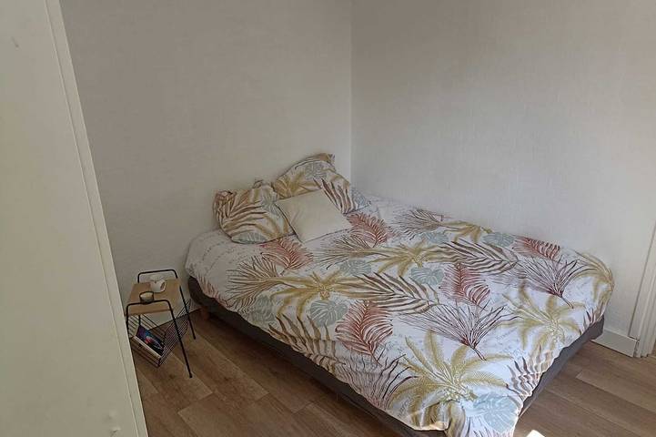 House 20 min from Paris (line h) + Cdg airport link. 5 min walk to transport. in Saint-Brice-sous-Forêt, Val-d'Oise