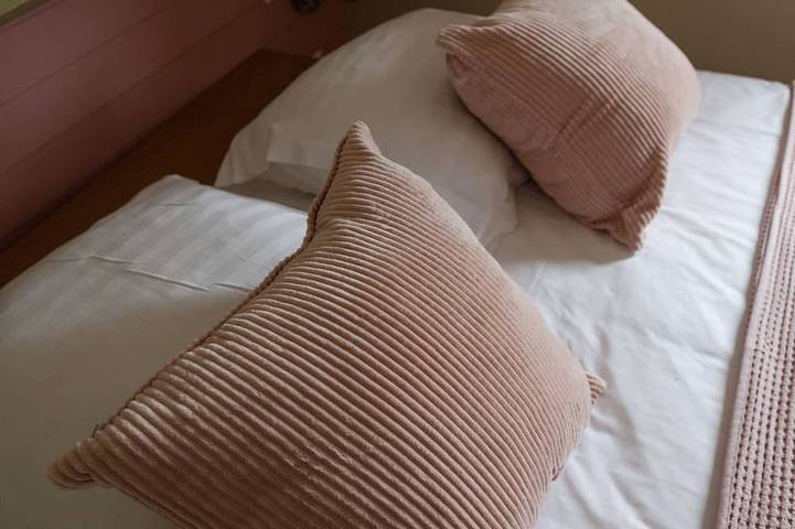 Location de vacances pour 4 personnes, avec jardin ainsi que sauna et balcon à Cahon - 3