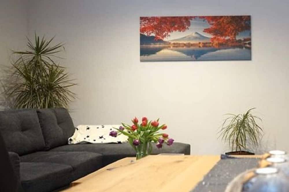 Ganze Wohnung, Moderne Ferienwohnung in ruhiger Lage in Meißner, Werra-Meißner-Kreis