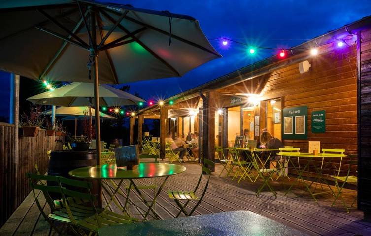 Location de vacances pour 5 personnes, avec terrasse et piscine, animaux acceptés à Arnay-le-Duc - 4