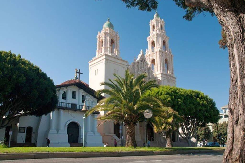 Fröhliches Studio mit Aussicht, nur wenige Schritte vom Dolores Park entfernt in San Francisco, Nordkalifornien
