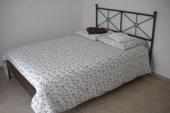 Gîte pour 5 personnes, avec jardin ainsi que terrasse et piscine à Tournissan - 2