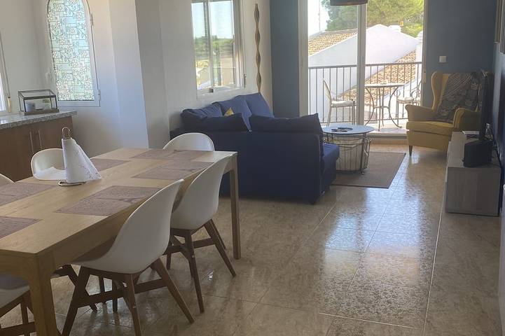 Apartamento de vacaciones para 6 personas, con piscina y balcón - 1