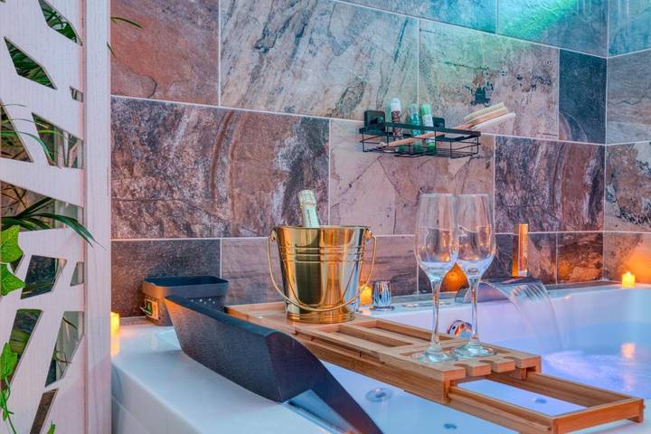 Location de vacances pour 3 personnes, avec jacuzzi à Lézignan-la-Cèbe - 3
