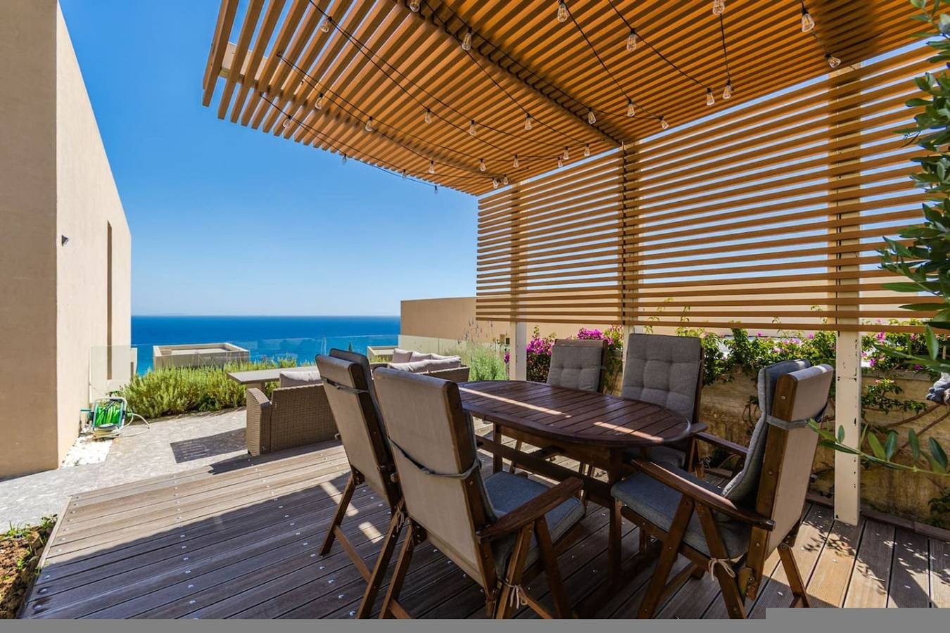 Ganze Wohnung, Sea View Panorama | Green Coast 2Br Patio Retreat in Himarë, Vlorë