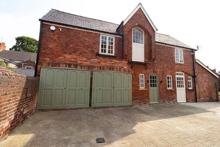 Holiday rental for 6 people, with hot tub and terrace in Chesterfield