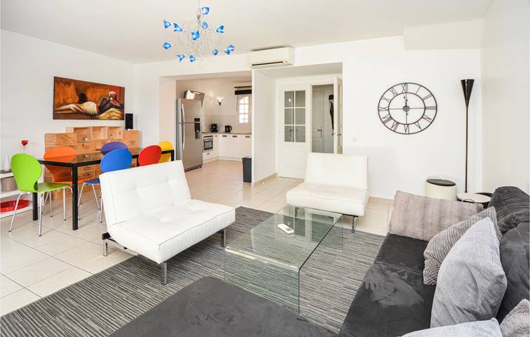 Appartement confortable à Aigues-Mortes avec terrasse et Wifi in Aigues-Mortes, Côte d'Améthyste