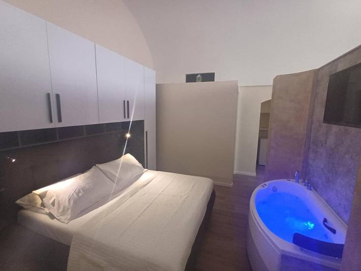Alojamiento y desayuno para 2 personas, con jacuzzi - 1