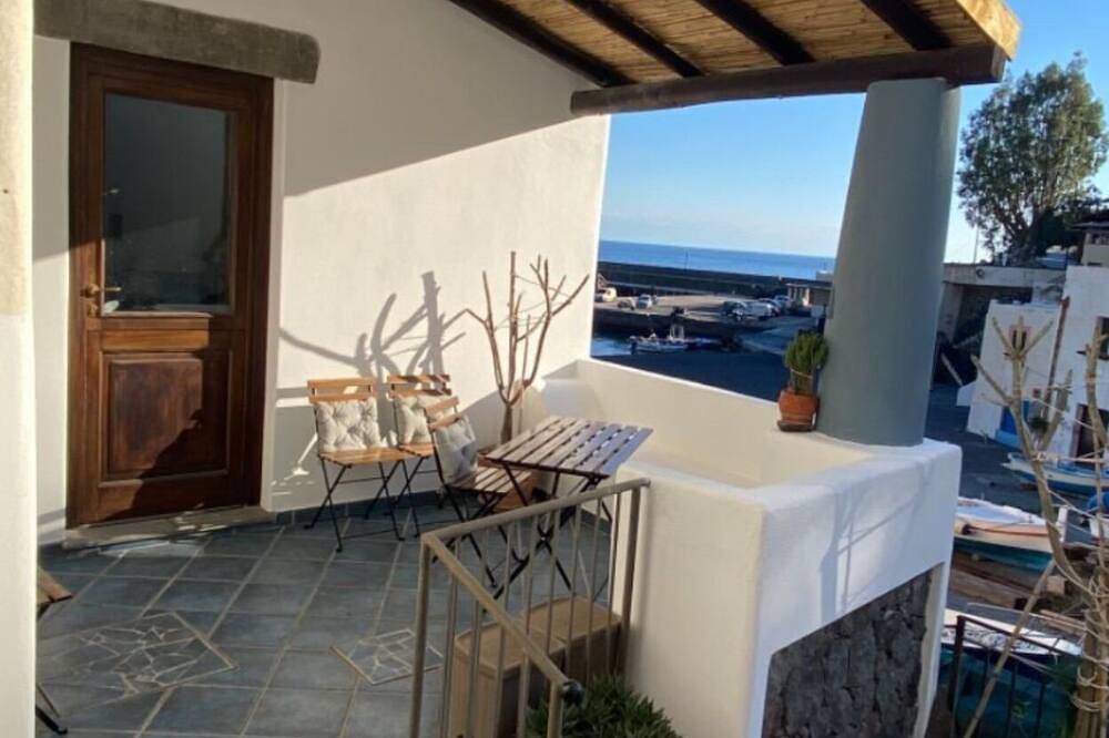 Appartamento intero, Isole Eolie / Salina - Stanze e Villini sulla Spiaggia di Rinella in Leni, Salina