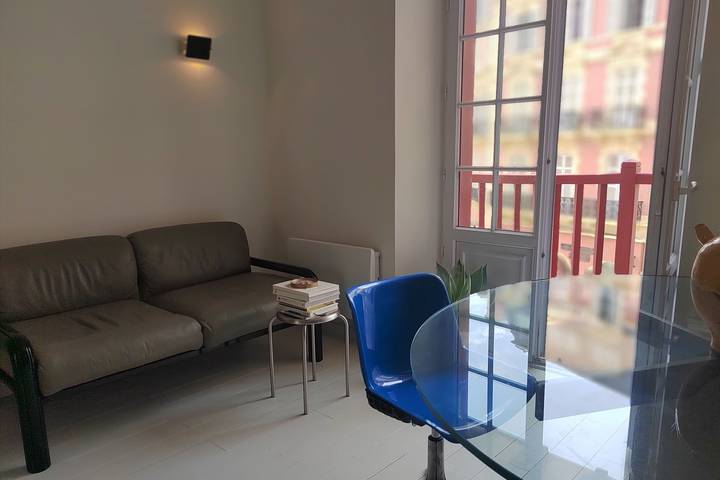 Gîte pour 2 personnes, avec balcon, adapté aux familles dans Grande Plage (Biarritz) - 3