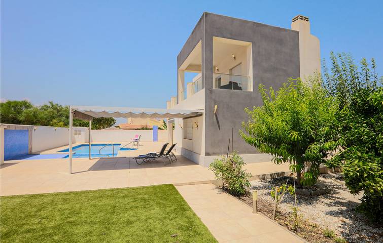 Holiday rental for 5 people, with Terrace and Pool in El Chaparral