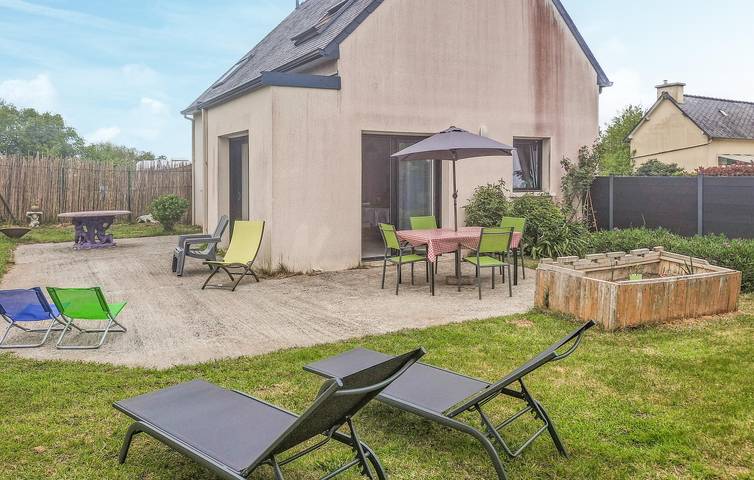Location de vacances pour 6 personnes, avec jardin et terrasse, adapté aux familles à Plouha - 2