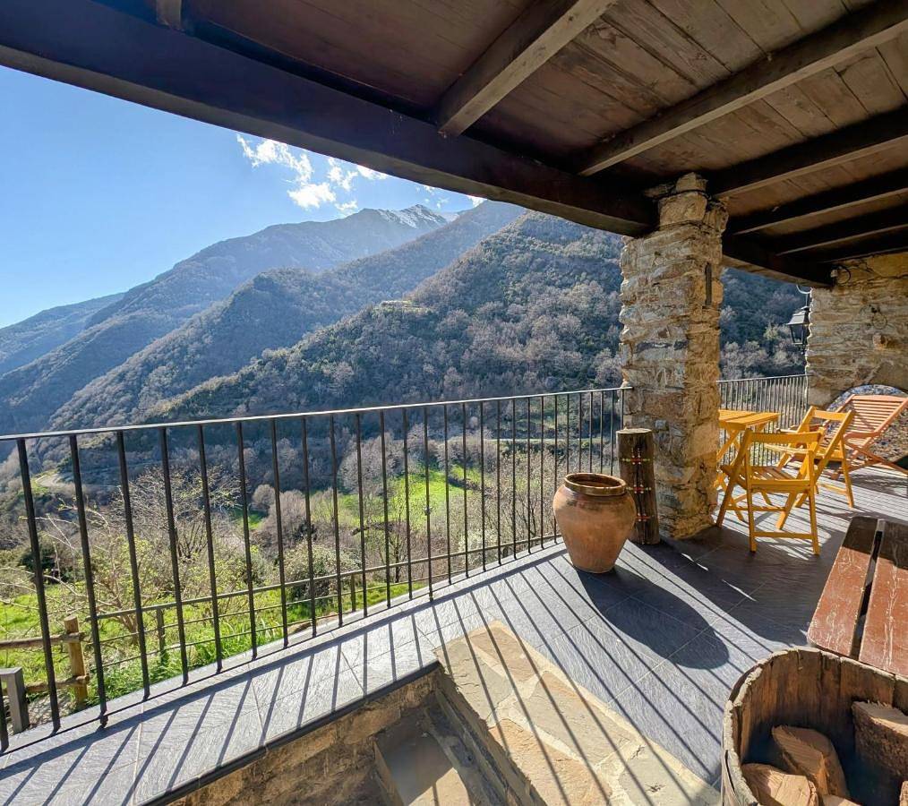 Three-Bedroom Chalet in Cardet (Spain), Valle de Bohí