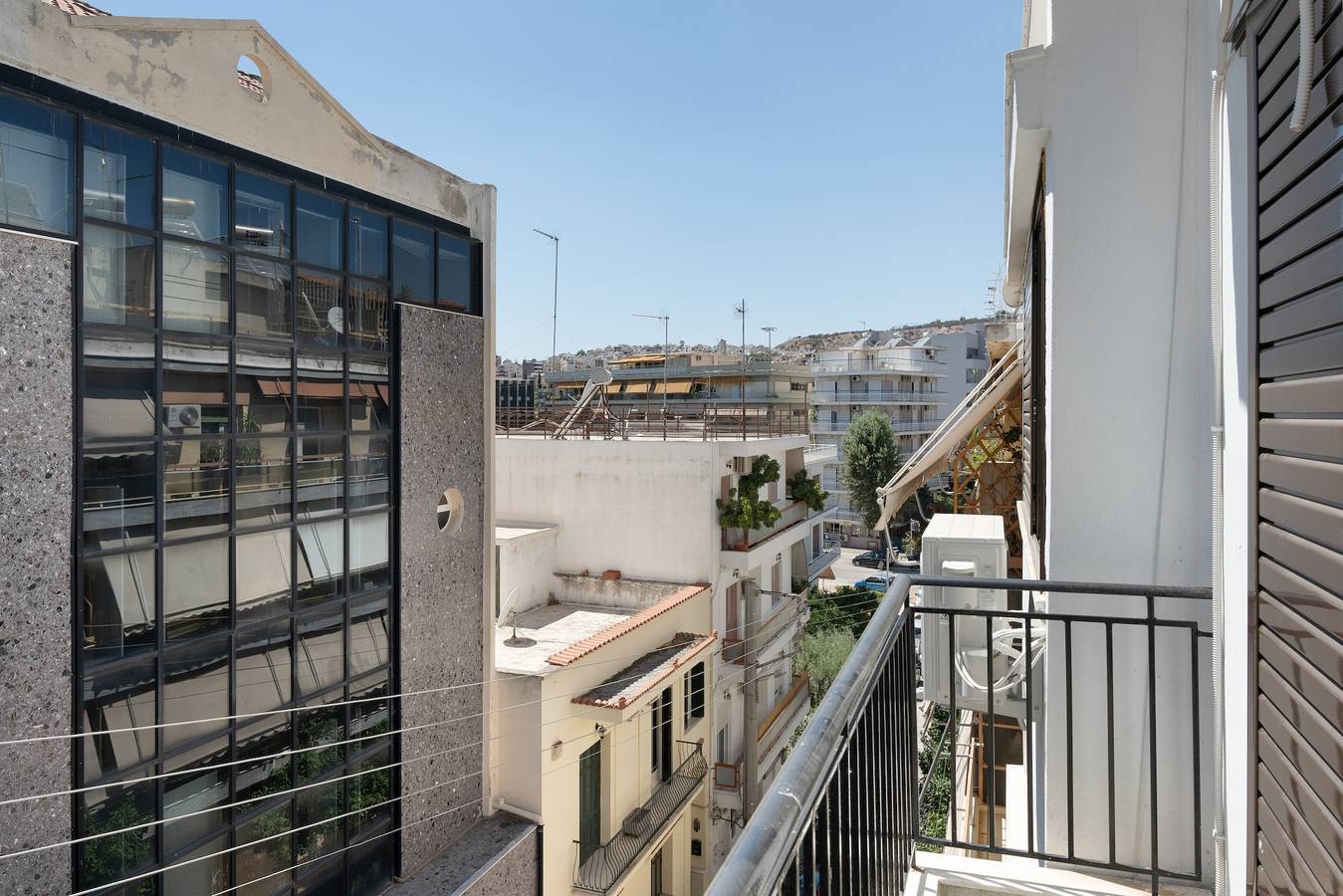 Ganze Wohnung, Apartment „Schönes Viertel“ mit Balkon, Wlan und Klimaanlage in Zentral-Athen, Athen