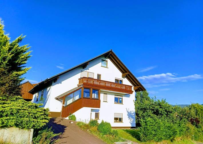 Ferienwohnung für 5 Personen, mit Garten, kinderfreundlich in Rhön-Hessen