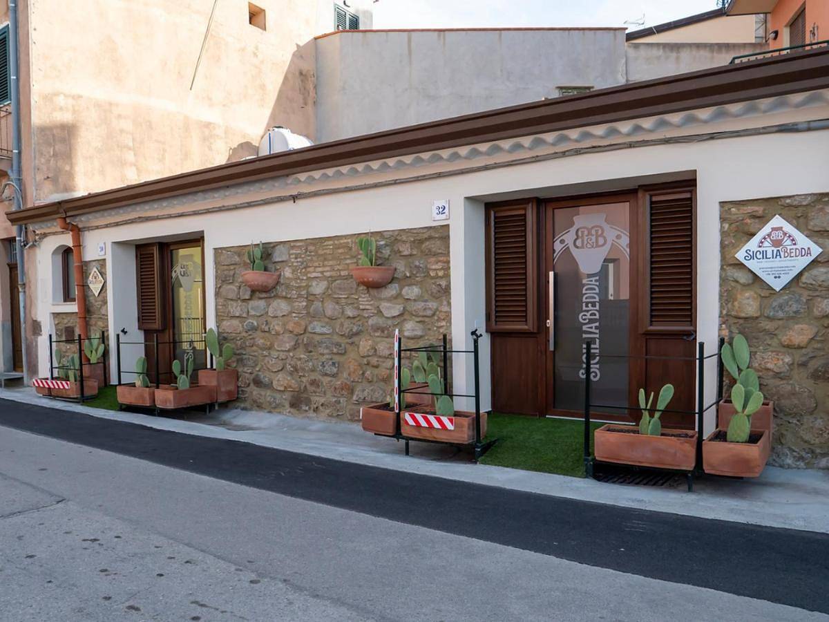 Appartamento intero, Sicilia Bedda - B&B - Rooms - Apartments in Santo Stefano di Camastra, Provincia di Messina
